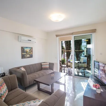 Foros Enas - Modern 4 Bedroom Pernera With Private Pool - Close To The Villa *