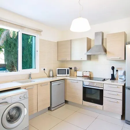 Foros Enas - Modern 4 Bedroom Pernera With Private Pool - Close To The Villa Protaras