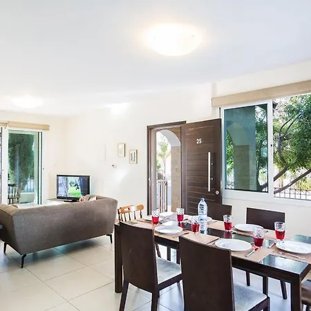 Foros Enas - Modern 4 Bedroom Pernera With Private Pool - Close To The *