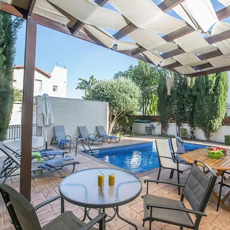 Villa Foros Enas - Modern 4 Bedroom Pernera With Private Pool - Close To The Protaras