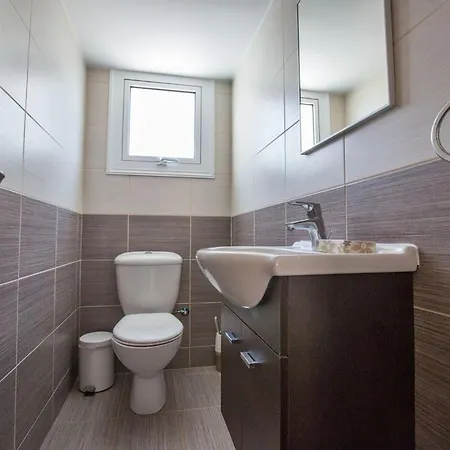 Foros Enas - Modern 4 Bedroom Pernera With Private Pool - Close To The