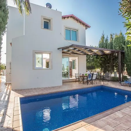 Villa Foros Enas - Modern 4 Bedroom Pernera With Private Pool - Close To The *