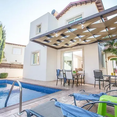 Villa Foros Enas - Modern 4 Bedroom Pernera With Private Pool - Close To The