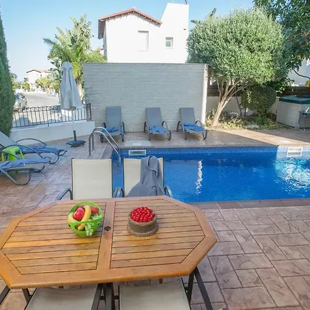 Foros Enas - Modern 4 Bedroom Pernera With Private Pool - Close To The Villa Protaras